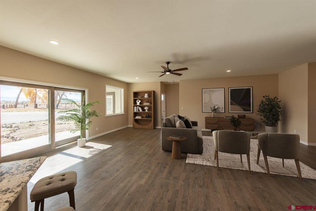 Montrose, Colorado, 81401, United States, 3 Bedrooms Bedrooms, ,2 BathroomsBathrooms,Residential,For Sale,1994283