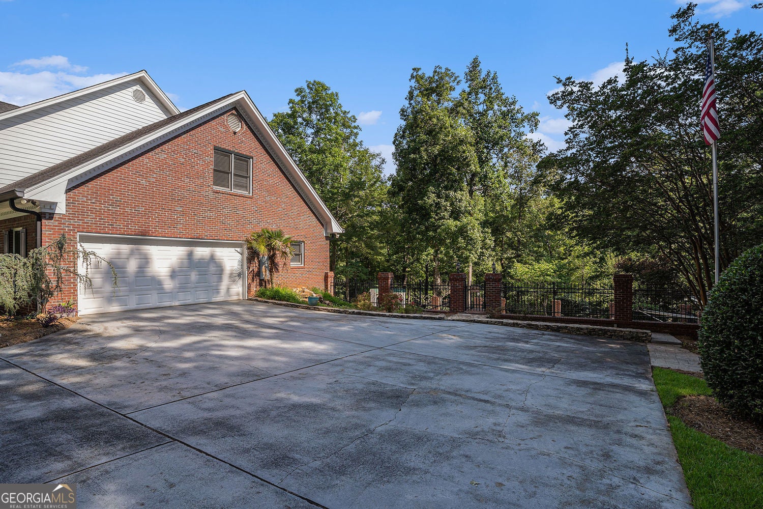 McDonough, Georgia, 30252, United States, 5 Bedrooms Bedrooms, ,6 BathroomsBathrooms,Residential,For Sale,1869164