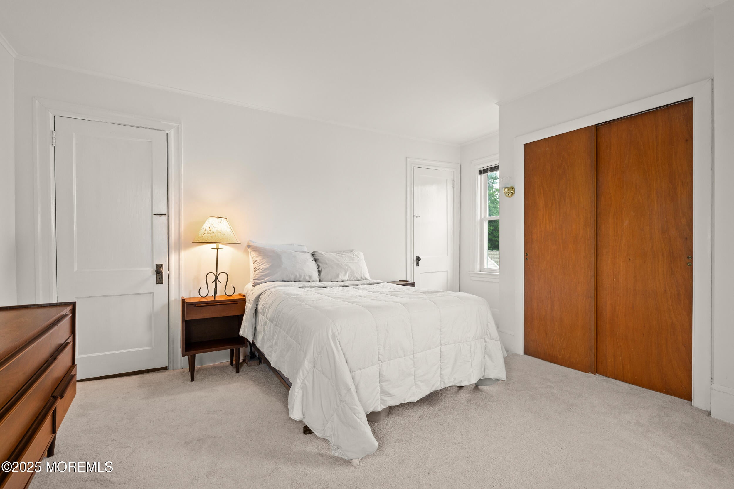 Allenhurst, New Jersey, 07711, United States, 6 Bedrooms Bedrooms, ,4 BathroomsBathrooms,Residential,For Sale,2010731