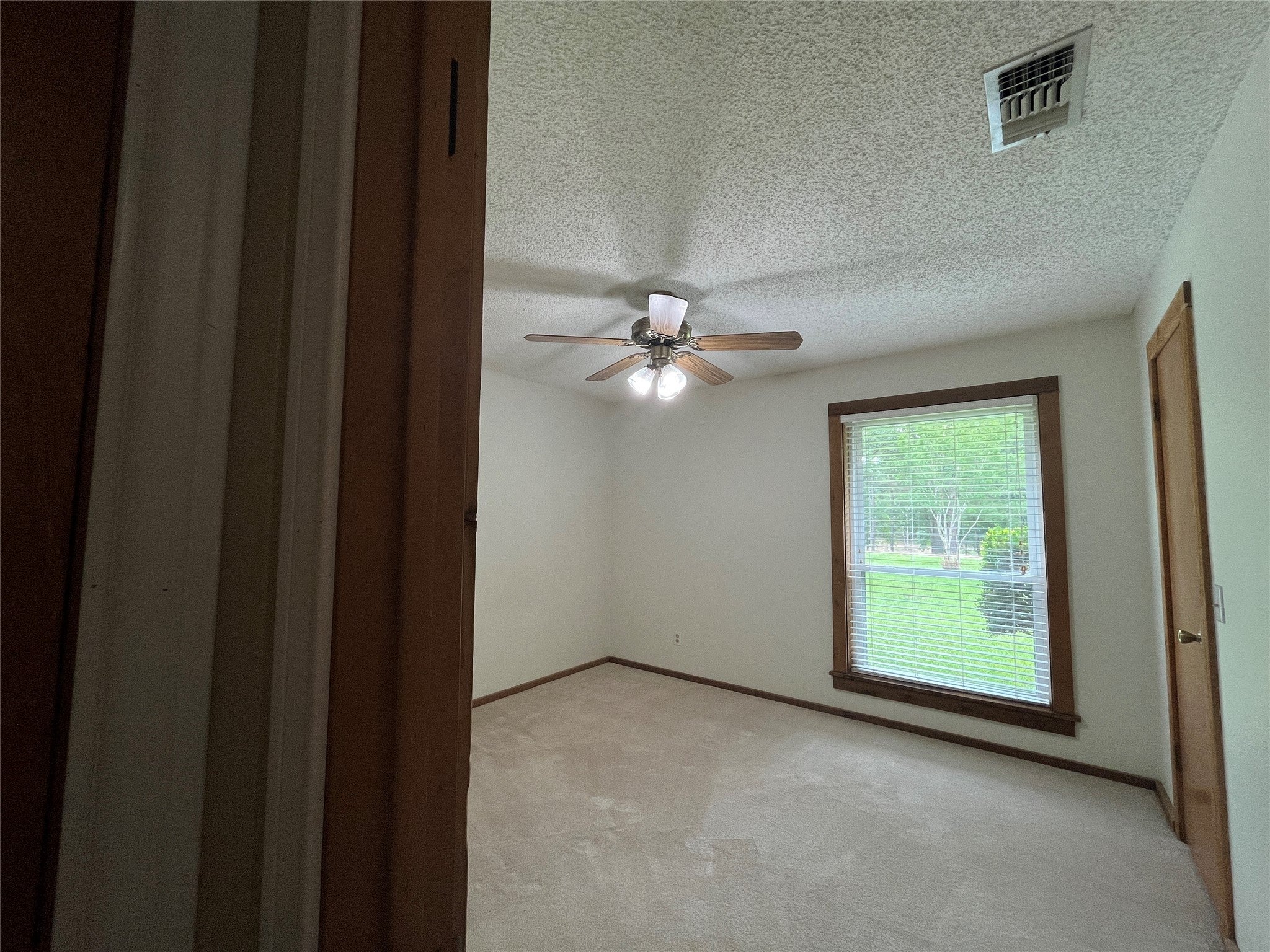Pittsburg, Texas, 75686, United States, 3 Bedrooms Bedrooms, ,2 BathroomsBathrooms,Residential,For Sale,1850208