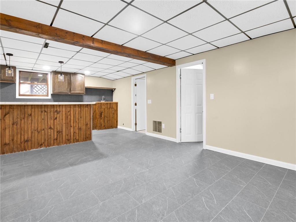 Warwick, Rhode Island, 02889, United States, 3 Bedrooms Bedrooms, ,3 BathroomsBathrooms,Residential,For Sale,2030234