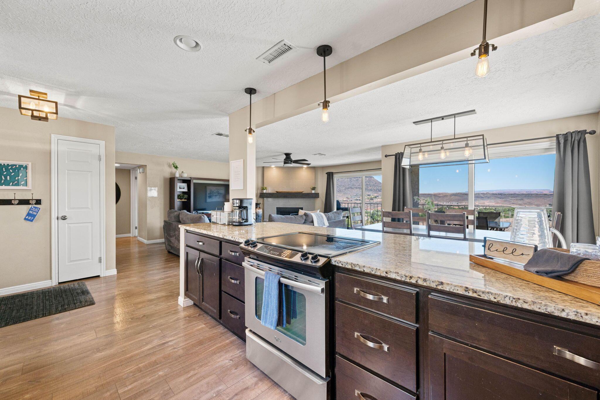 St George, Utah, 84770, United States, 4 Bedrooms Bedrooms, ,2 BathroomsBathrooms,Residential,For Sale,1977584