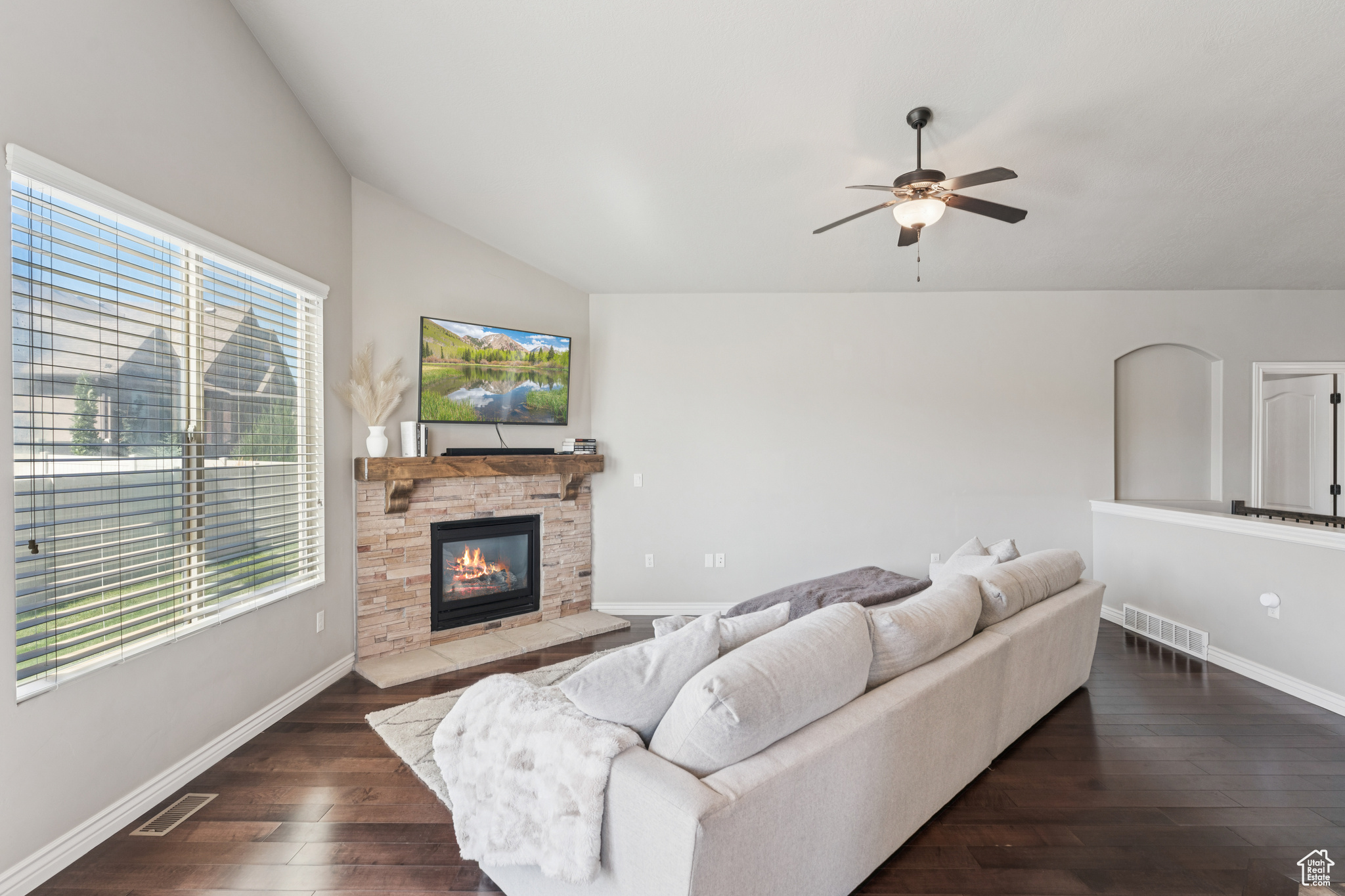 Riverton, Utah, 84096, United States, 4 Bedrooms Bedrooms, ,2 BathroomsBathrooms,Residential,For Sale,1932911