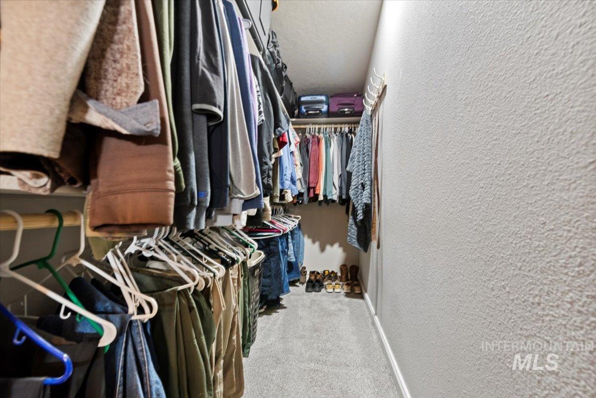 Boise, Idaho, 83716, United States, 4 Bedrooms Bedrooms, ,2 BathroomsBathrooms,Residential,For Sale,1990329