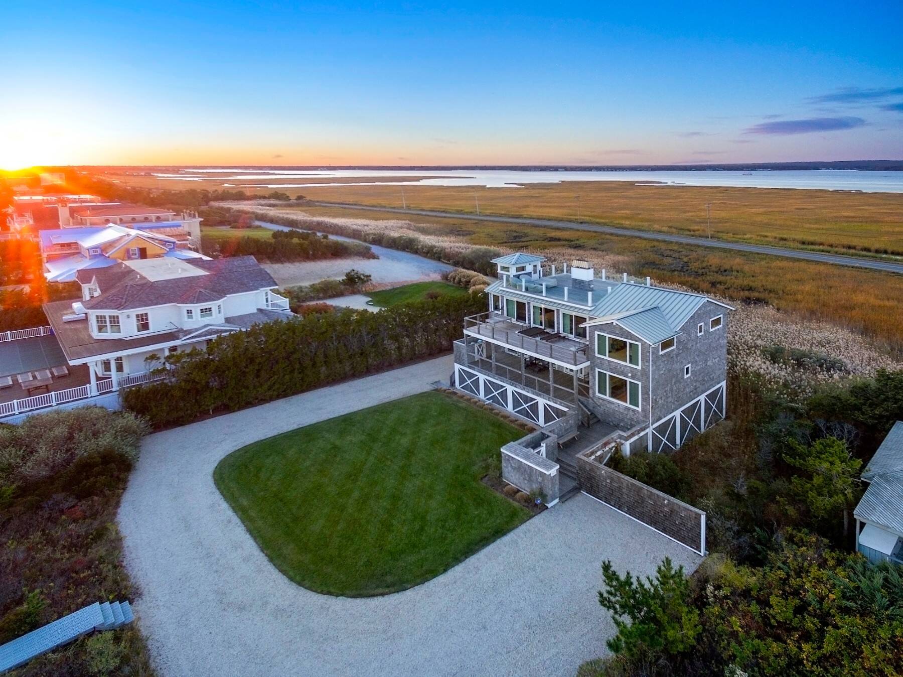  Chic Beach House with Roof Deck, Protected Views & Ocean Walkway - 物件實景