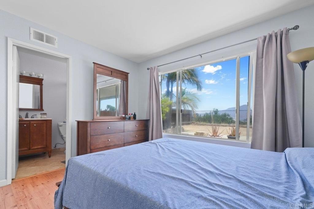 San Diego, California, 92139, United States, 3 Bedrooms Bedrooms, ,2 BathroomsBathrooms,Residential,For Sale,1933379