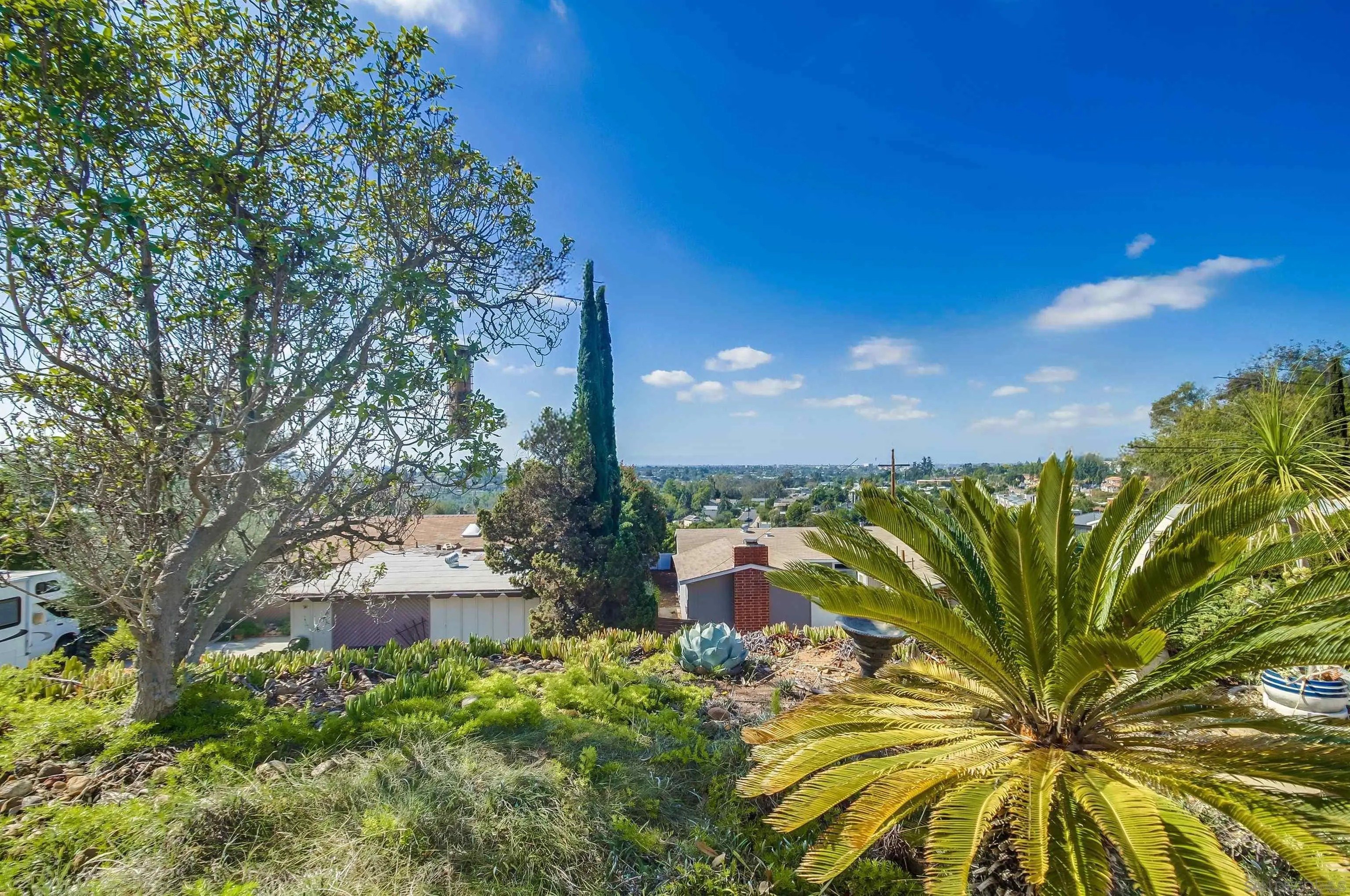 La Mesa, California, 91942, United States, 2 Bedrooms Bedrooms, ,1 BathroomBathrooms,Residential,For Sale,1973121