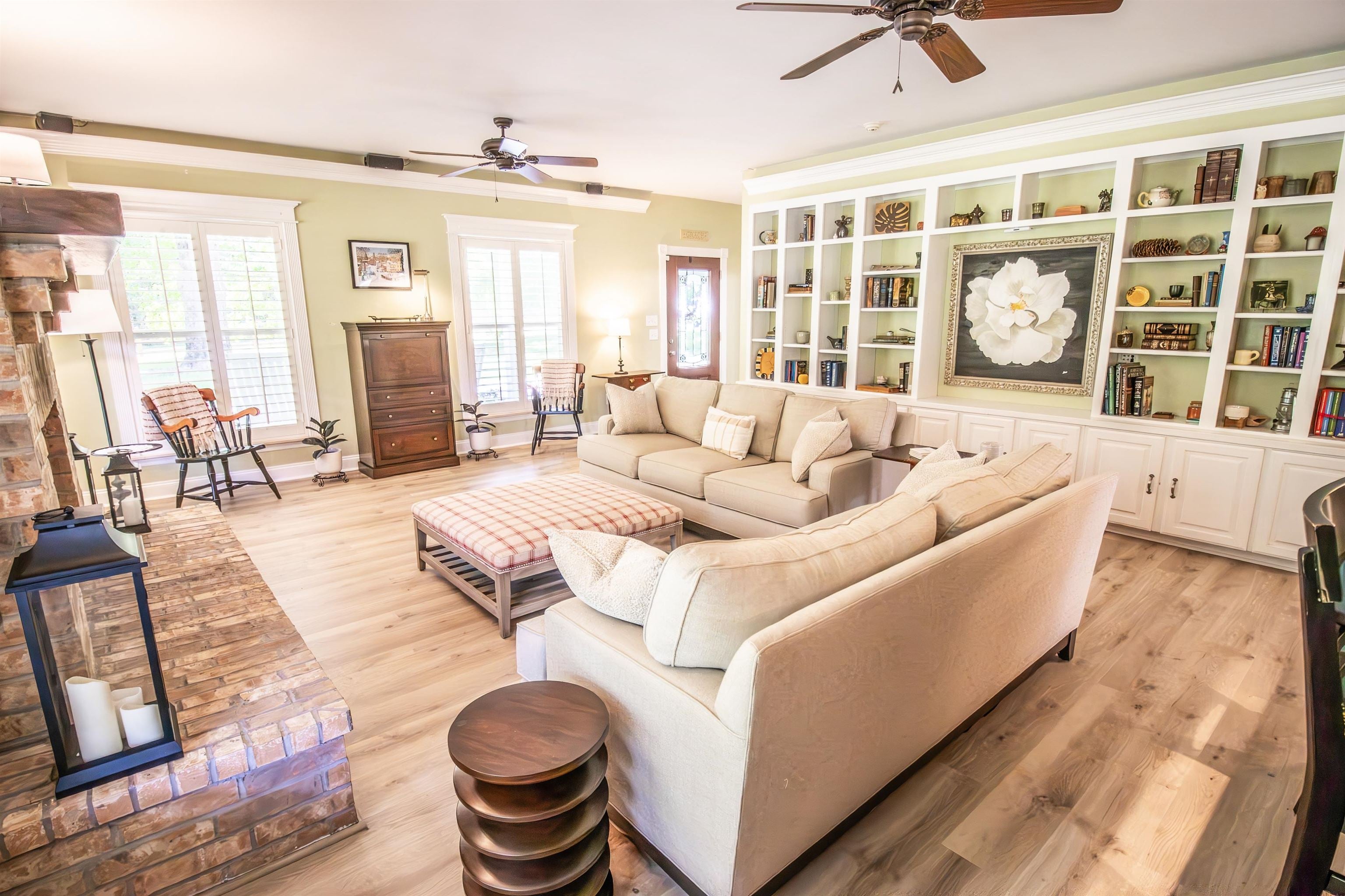 De Berry, Texas, 75639, United States, 4 Bedrooms Bedrooms, ,3 BathroomsBathrooms,Residential,For Sale,1980783