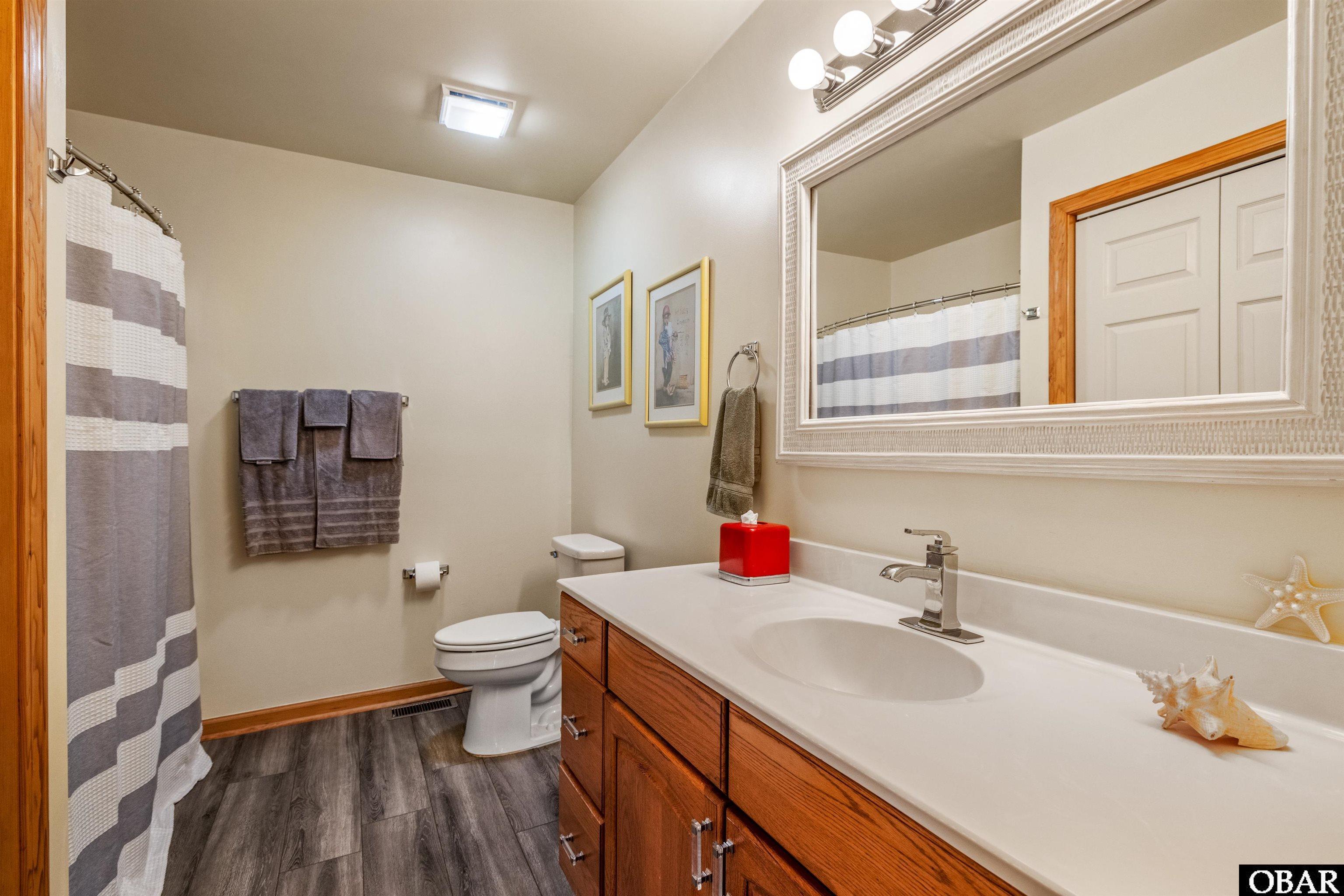 Kill Devil Hills, North Carolina, 27948, United States, 4 Bedrooms Bedrooms, ,3 BathroomsBathrooms,Residential,For Sale,1827353