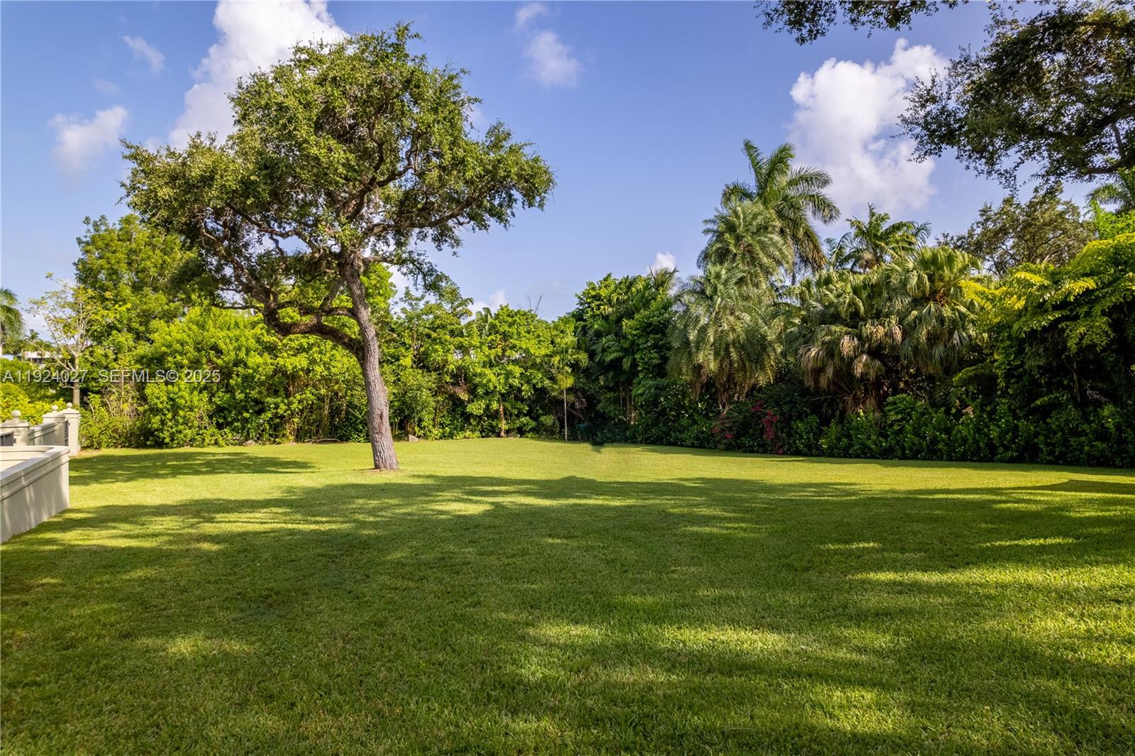 Coconut Grove, Florida, 33133, United States, ,Land,For Sale,2001655