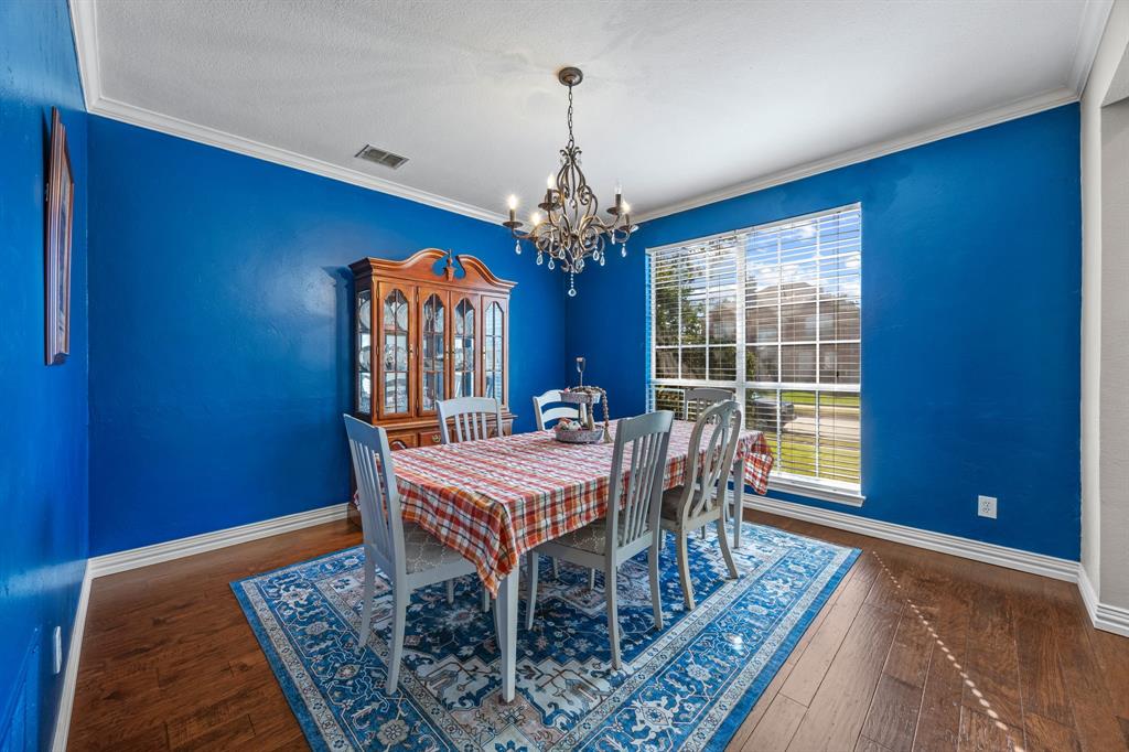 Carrollton, Texas, 75007, United States, 4 Bedrooms Bedrooms, ,3 BathroomsBathrooms,Residential,For Sale,1970362