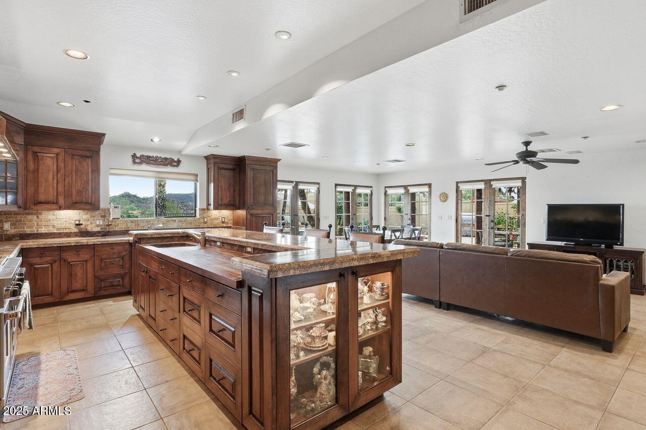 Fountain Hills, Arizona, 85268, United States, 5 Bedrooms Bedrooms, ,5 BathroomsBathrooms,Residential,For Sale,1998459