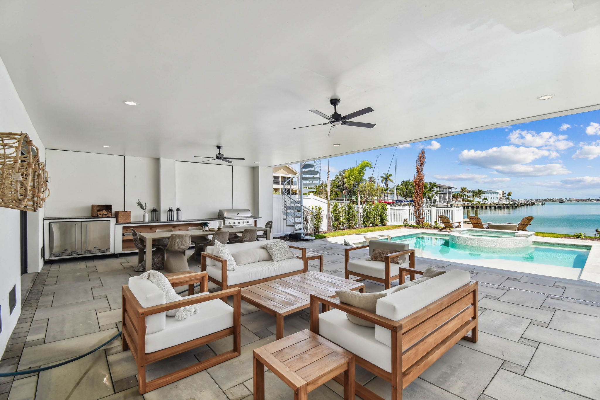 Treasure Island, Florida, 33706, United States, 5 Bedrooms Bedrooms, ,5 BathroomsBathrooms,Residential,For Sale,1792310