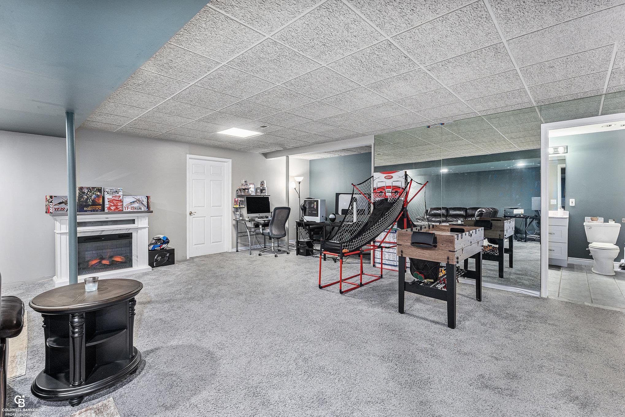Macomb, Michigan, 48044, United States, 3 Bedrooms Bedrooms, ,3 BathroomsBathrooms,Residential,For Sale,1919570