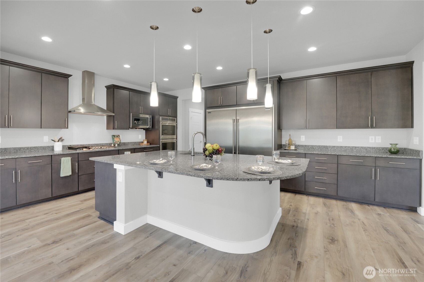 Bonney Lake, Washington, 98391, United States, 5 Bedrooms Bedrooms, ,3 BathroomsBathrooms,Residential,For Sale,1916895