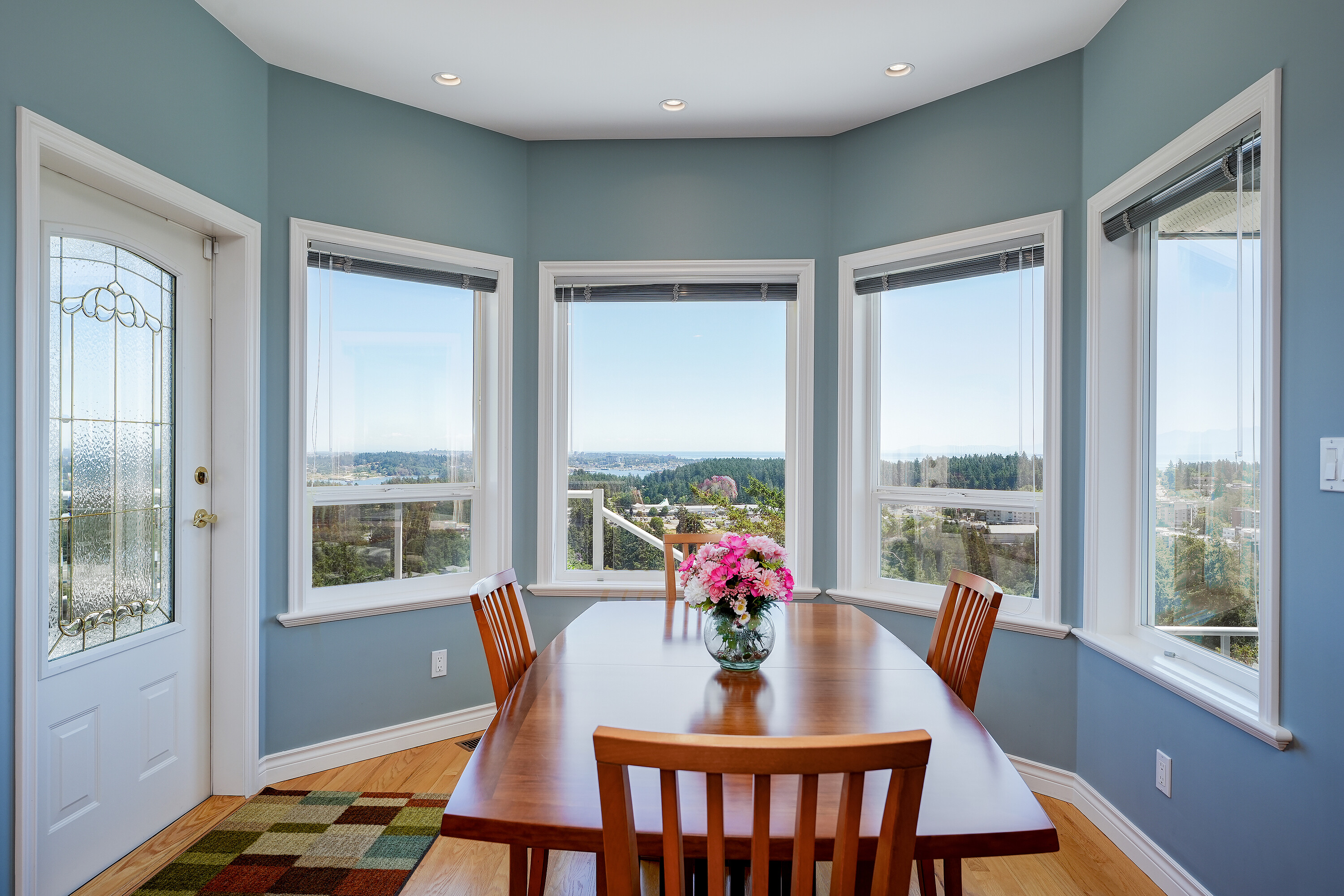  Custom Home in Crystal View - 物件實景