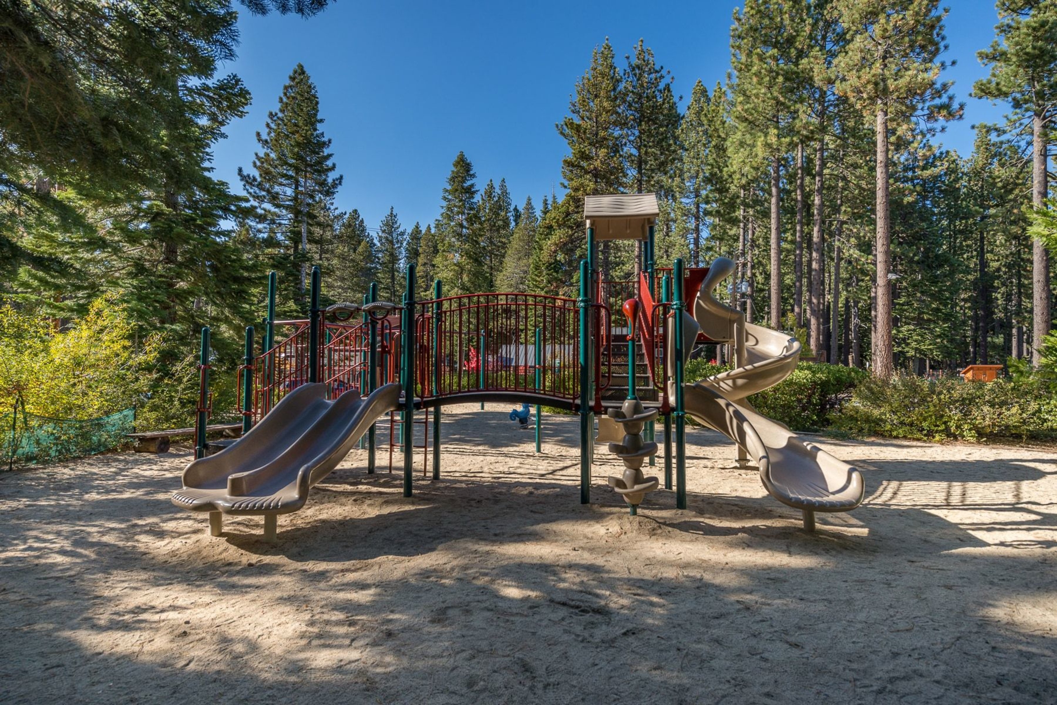 Lake Tahoe Views with Private Pier & Buoy Access - 物件實景