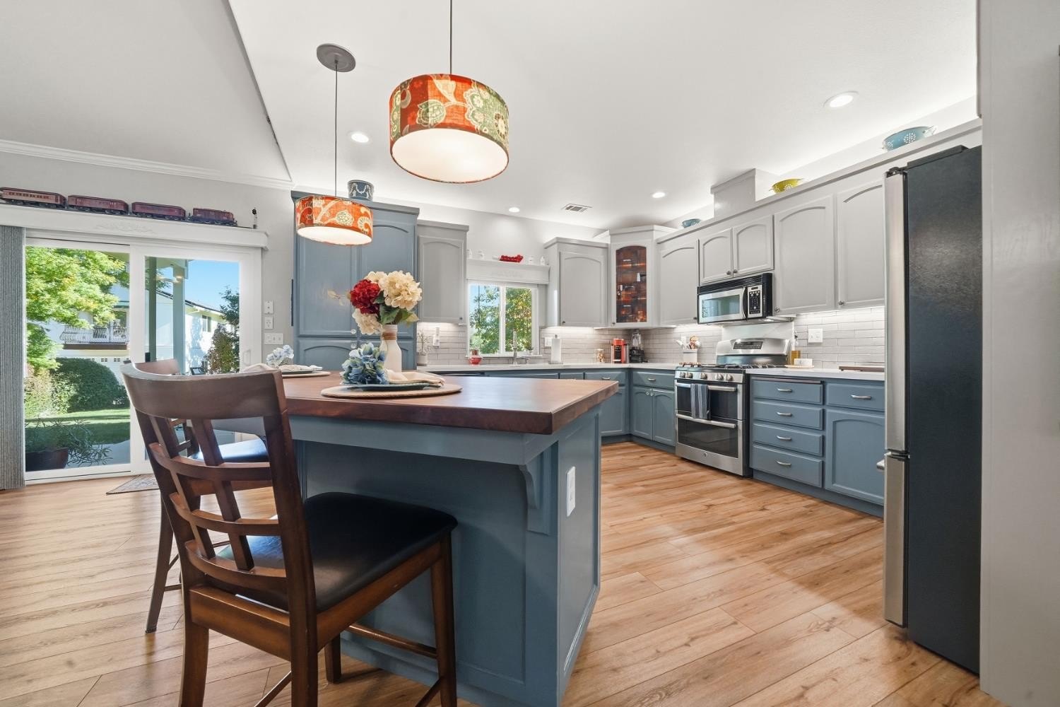 Valley Springs, California, 95252, United States, 3 Bedrooms Bedrooms, ,2 BathroomsBathrooms,Residential,For Sale,1981234