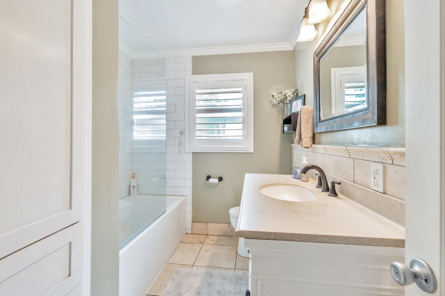 Stockton, California, 95207, United States, 3 Bedrooms Bedrooms, ,2 BathroomsBathrooms,Residential,For Sale,1915984
