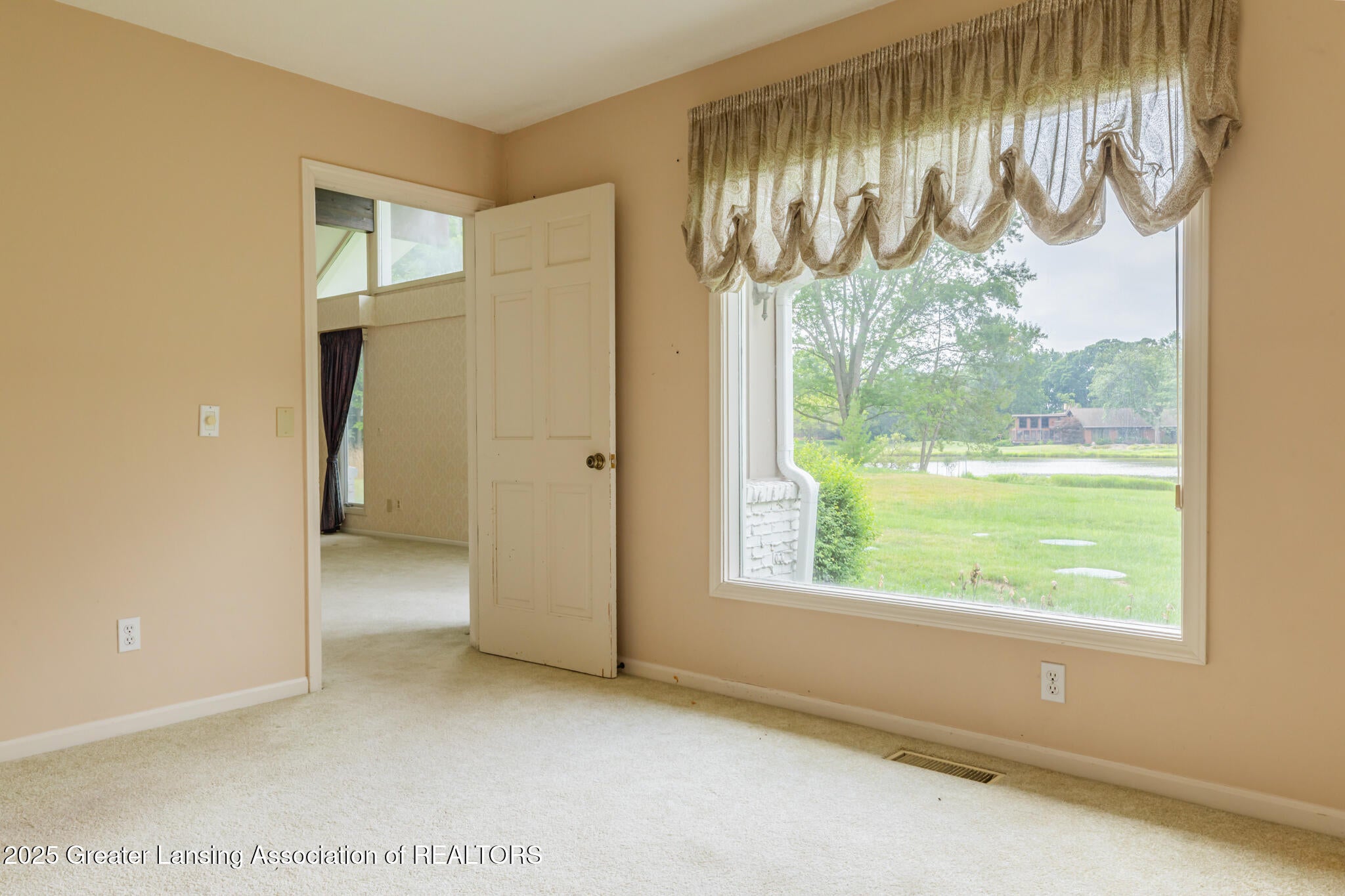 Okemos, Michigan, 48864, United States, 6 Bedrooms Bedrooms, ,7 BathroomsBathrooms,Residential,For Sale,1896259
