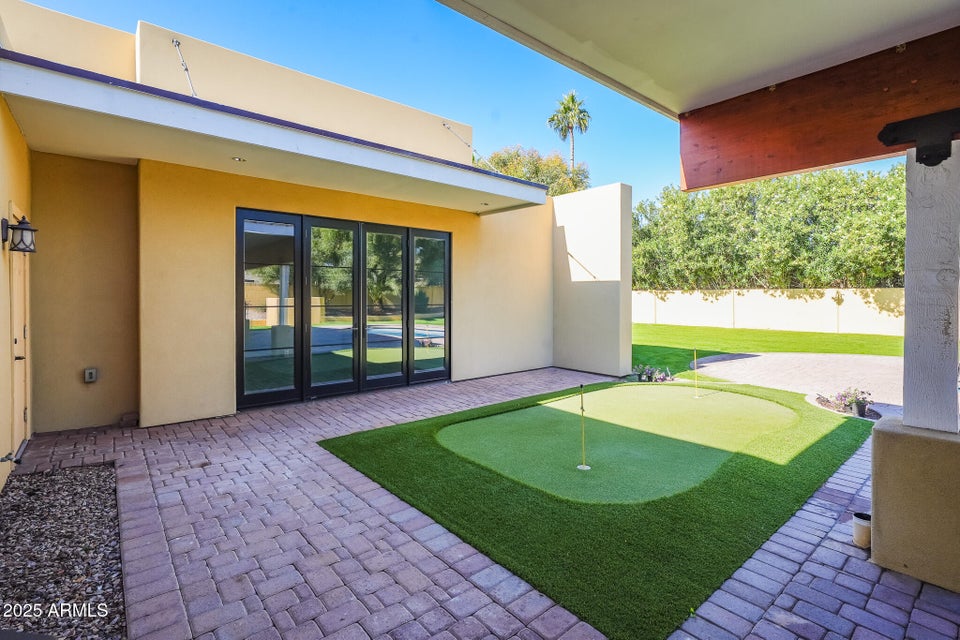 Phoenix, Arizona, 85018, United States, 4 Bedrooms Bedrooms, ,Residential,For Sale,2001186