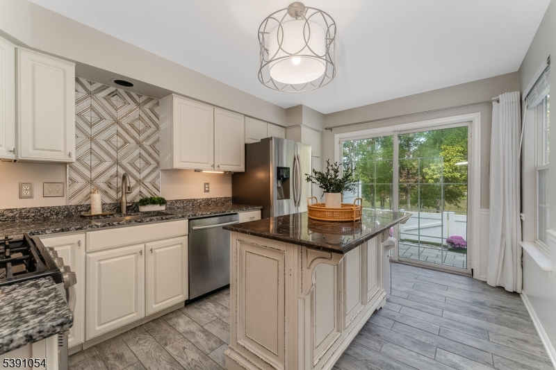 Readington Twp., New Jersey, 08889, United States, 3 Bedrooms Bedrooms, ,3 BathroomsBathrooms,Residential,For Sale,1989352