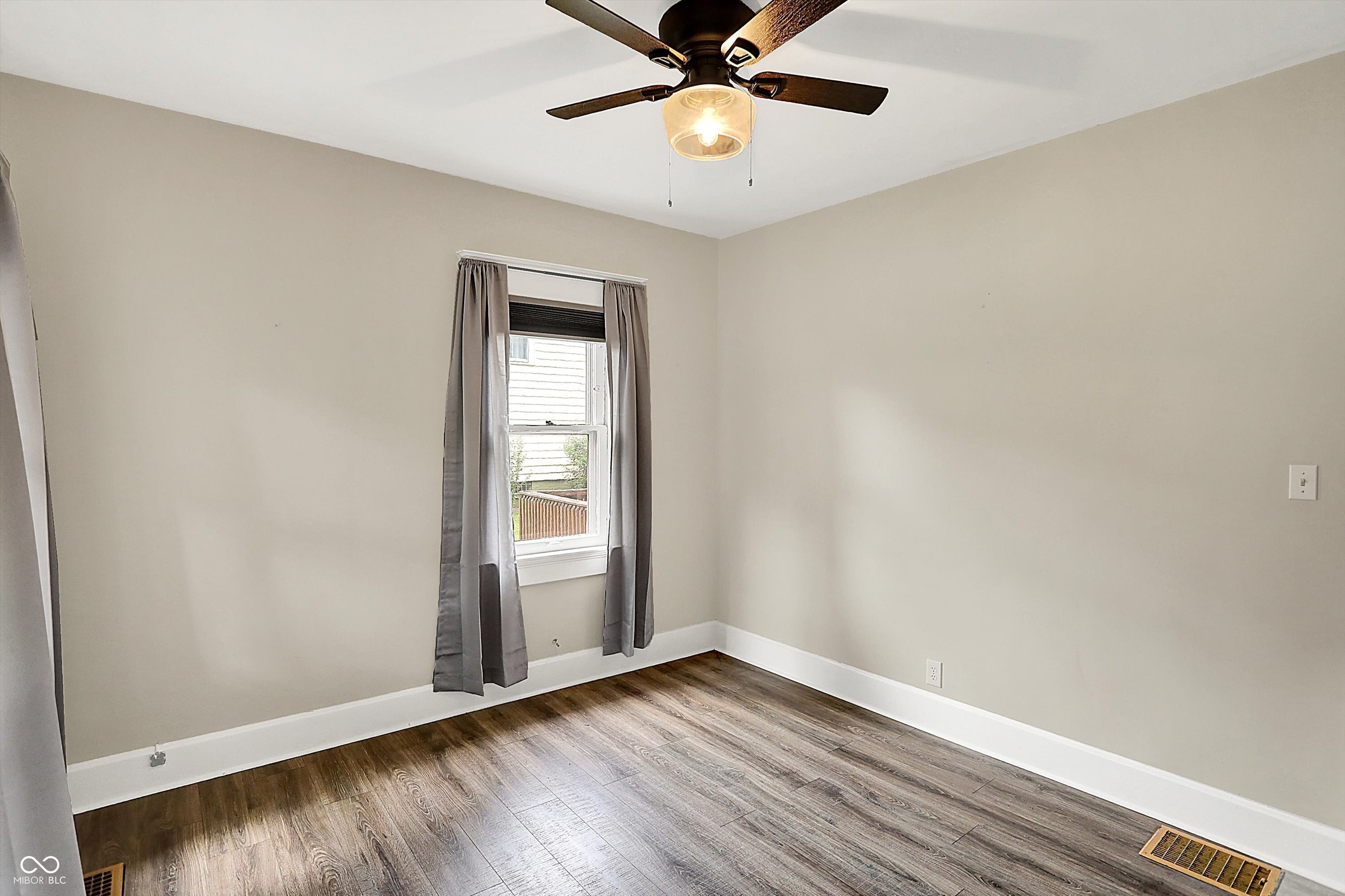 Indianapolis, Indiana, 46201, United States, ,Residential,For Sale,1893687