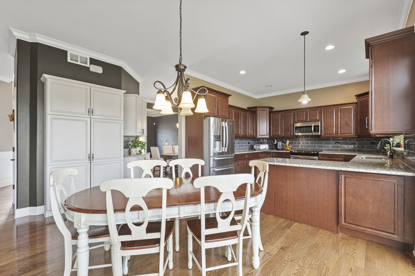 Plainfield, Illinois, 60586, United States, 4 Bedrooms Bedrooms, ,4 BathroomsBathrooms,Residential,For Sale,1989216