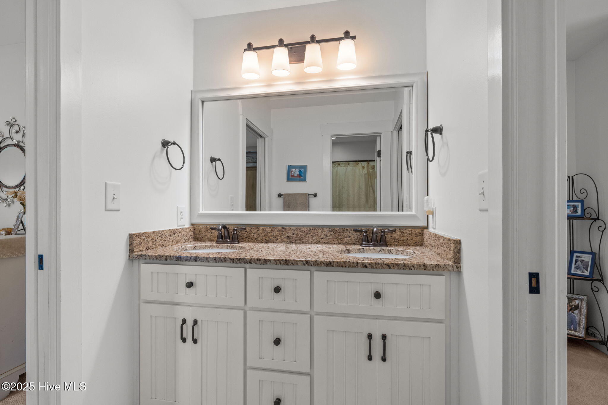Morehead City, North Carolina, 28557, United States, 5 Bedrooms Bedrooms, ,4 BathroomsBathrooms,Residential,For Sale,1901415
