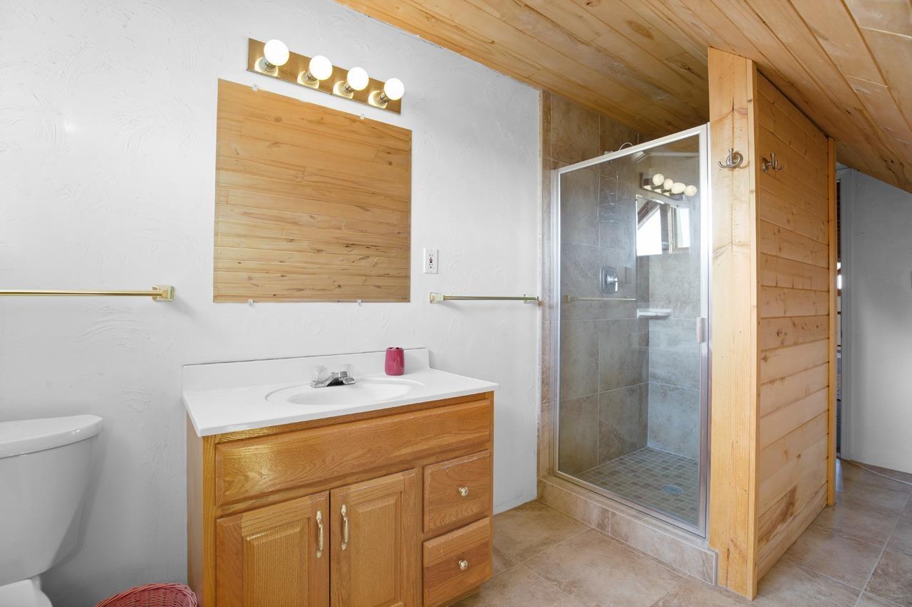 Taos, New Mexico, 87571, United States, 5 Bedrooms Bedrooms, ,5 BathroomsBathrooms,Residential,For Sale,1850359