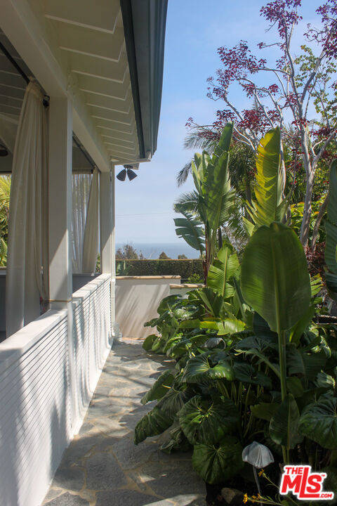 Malibu, California, 90265, United States, 8 Bedrooms Bedrooms, ,9 BathroomsBathrooms,Residential,For Sale,1847980