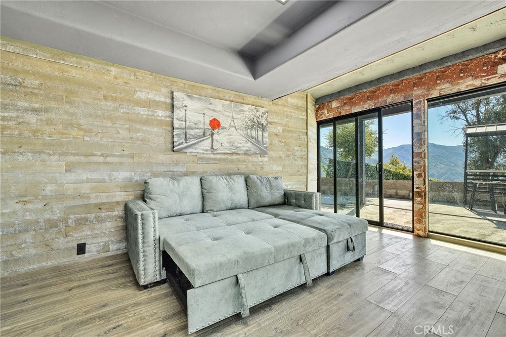 Calabasas, California, 91302, United States, 5 Bedrooms Bedrooms, ,3 BathroomsBathrooms,Residential,For Sale,1742769