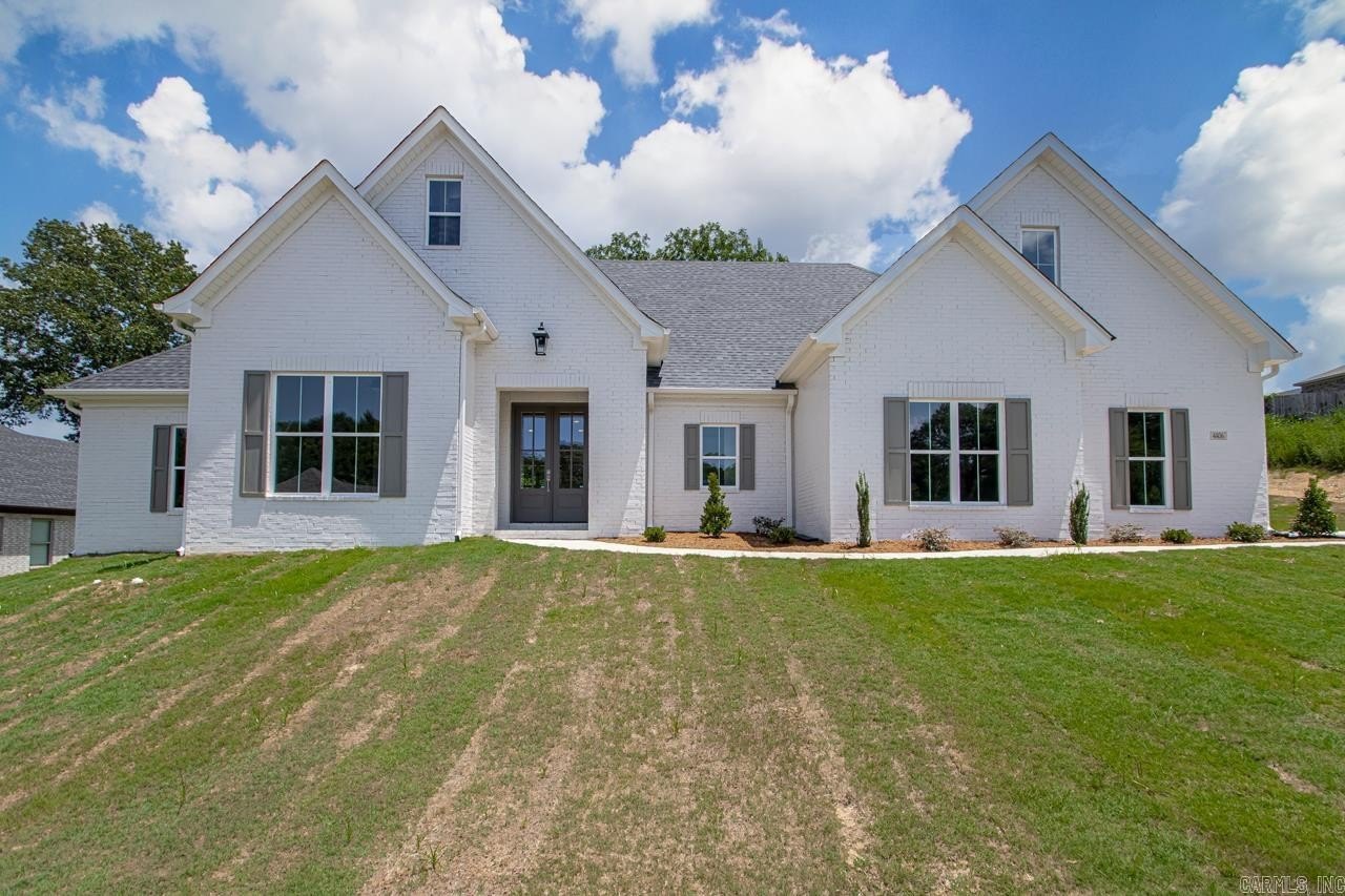 Benton, Arkansas, 72019, United States, 5 Bedrooms Bedrooms, ,4 BathroomsBathrooms,Residential,For Sale,1982699