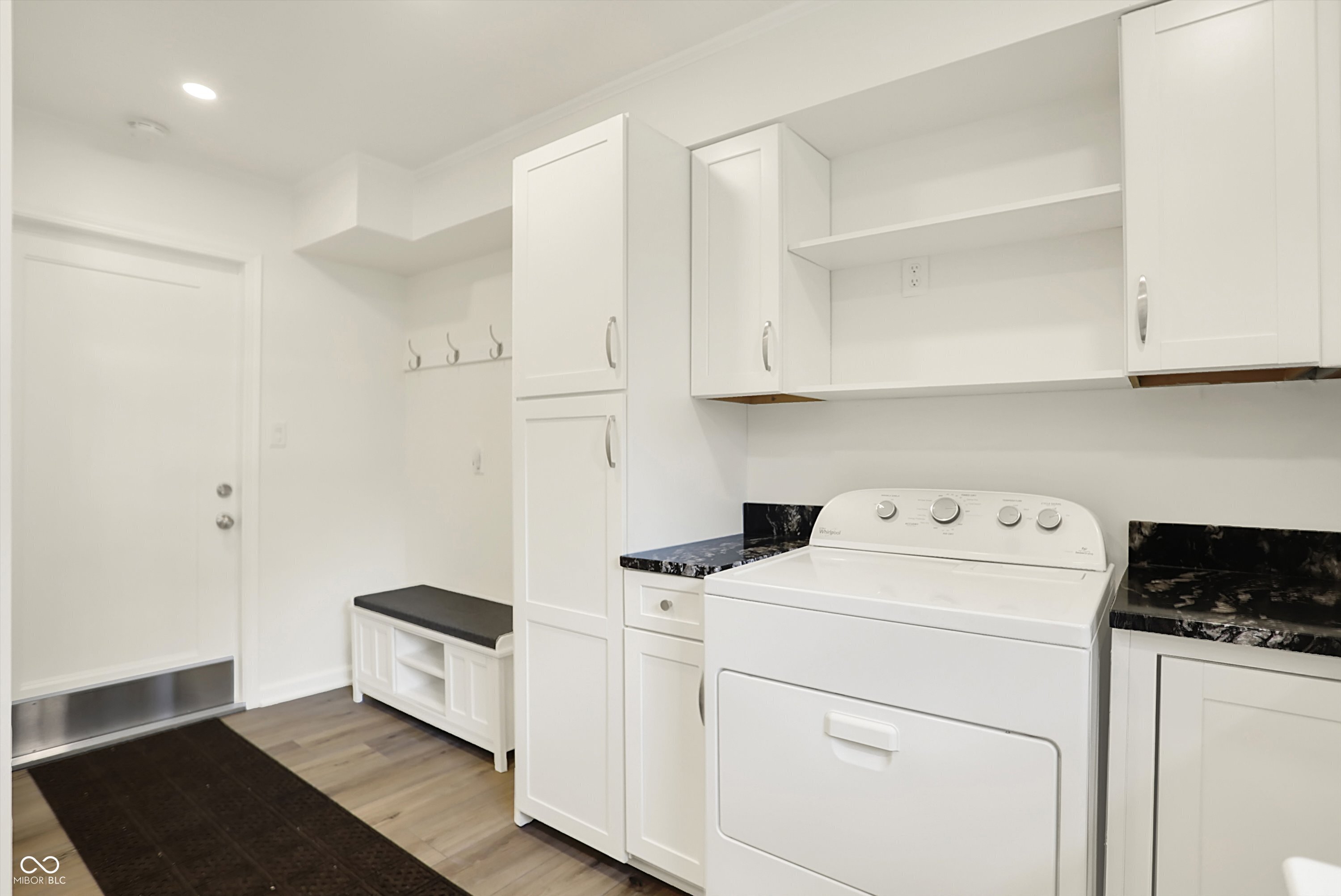 Zionsville, Indiana, 46077, United States, 3 Bedrooms Bedrooms, ,3 BathroomsBathrooms,Residential,For Sale,1975998