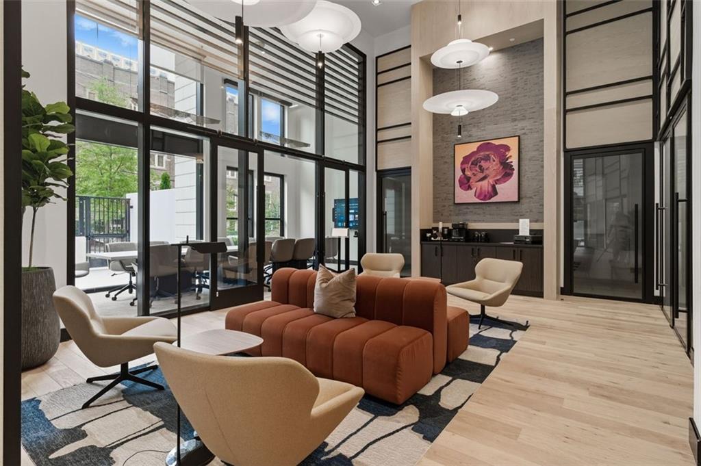 Atlanta, Georgia, 30305, United States, 2 Bedrooms Bedrooms, ,3 BathroomsBathrooms,Residential,For Sale,1979191