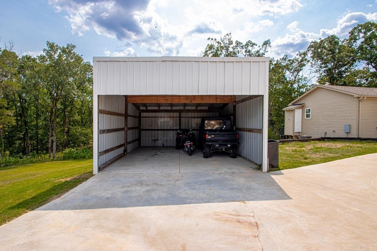 Lonsdale, Arkansas, 72087, United States, 4 Bedrooms Bedrooms, ,4 BathroomsBathrooms,Residential,For Sale,1974688