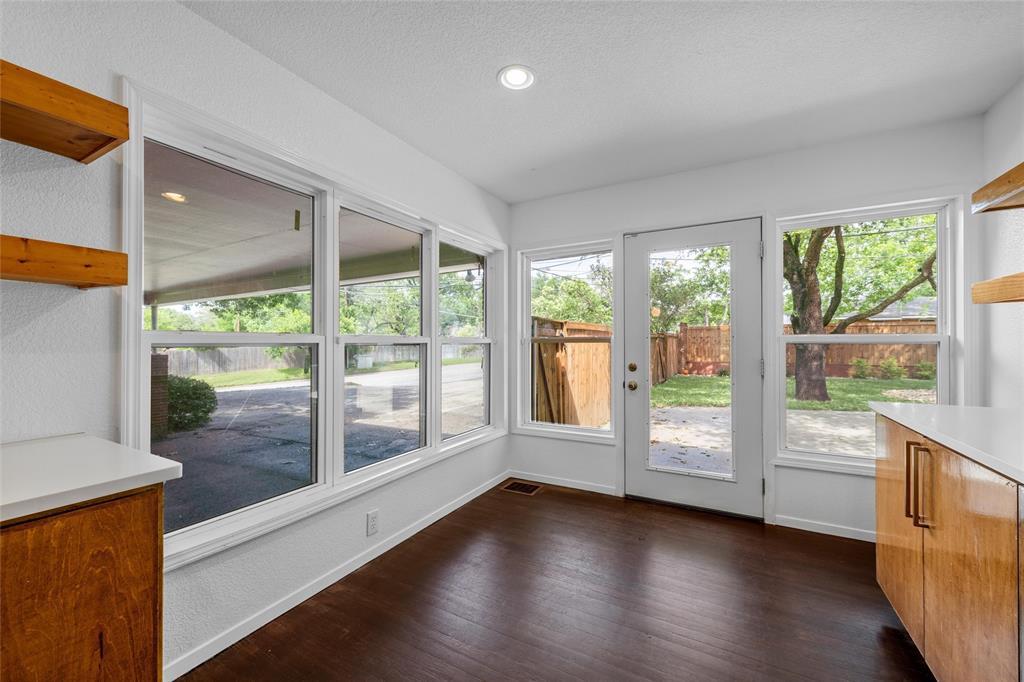 Waco, Texas, 76710, United States, 5 Bedrooms Bedrooms, ,4 BathroomsBathrooms,Residential,For Sale,1806319