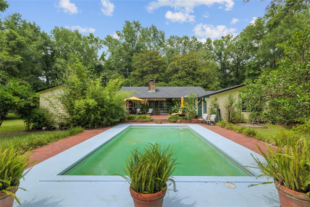 Newberry, Florida, 32669, United States, 3 Bedrooms Bedrooms, ,2 BathroomsBathrooms,Residential,For Sale,1847426