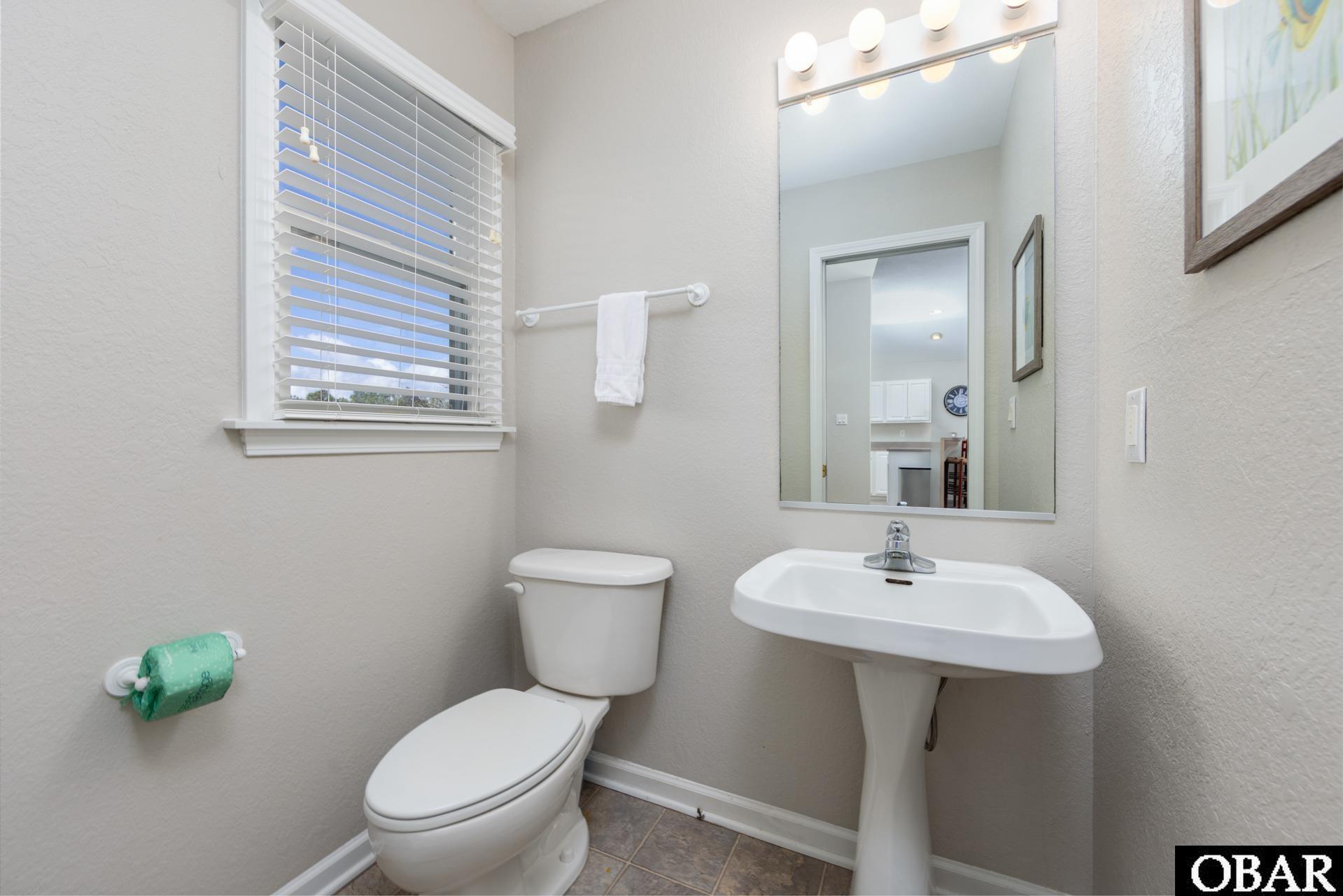 Corolla, North Carolina, 27927, United States, 6 Bedrooms Bedrooms, ,6 BathroomsBathrooms,Residential,For Sale,1827442
