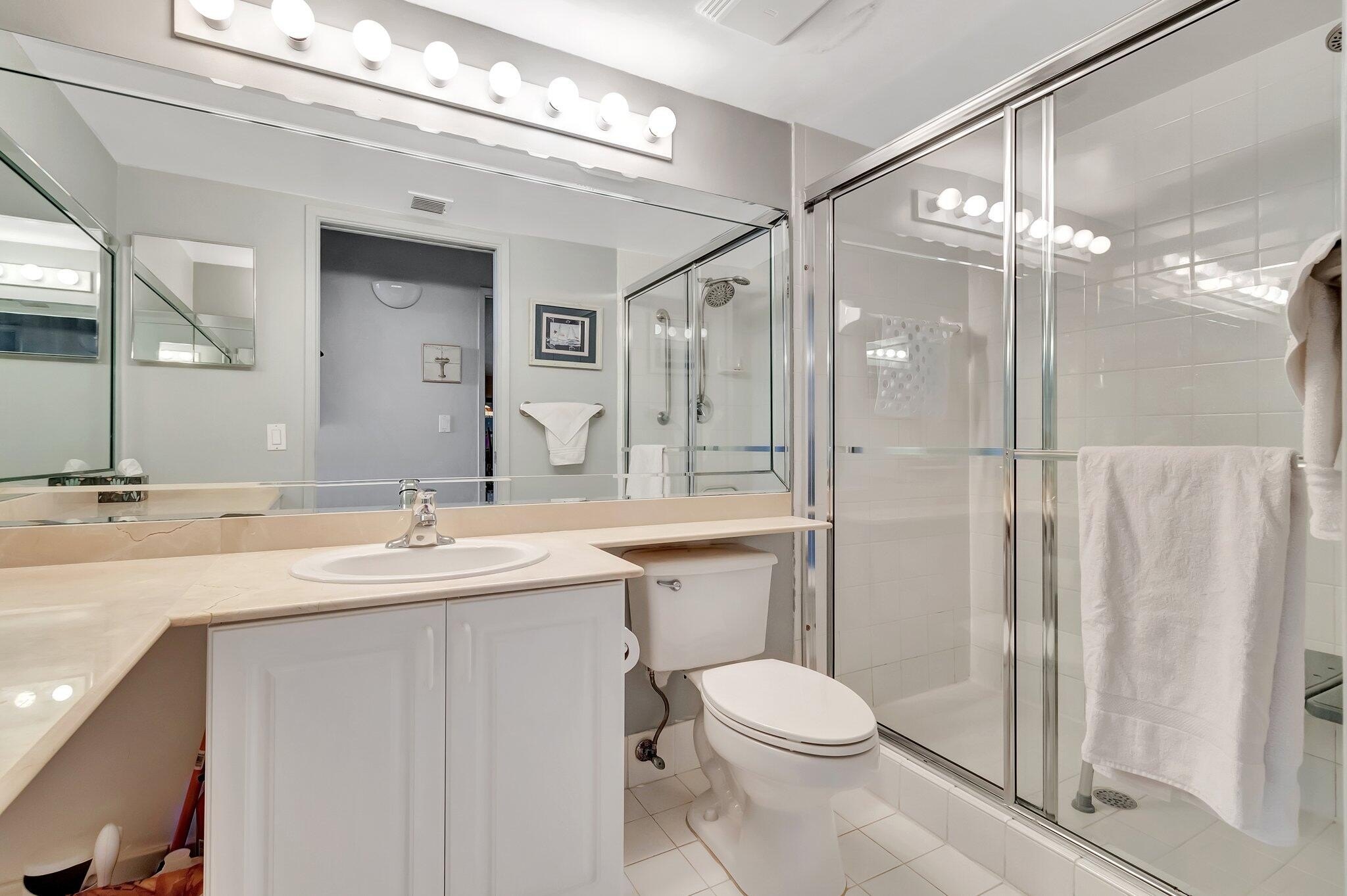 Highland Beach, Florida, 33487, United States, 2 Bedrooms Bedrooms, ,2 BathroomsBathrooms,Residential,For Sale,1921723