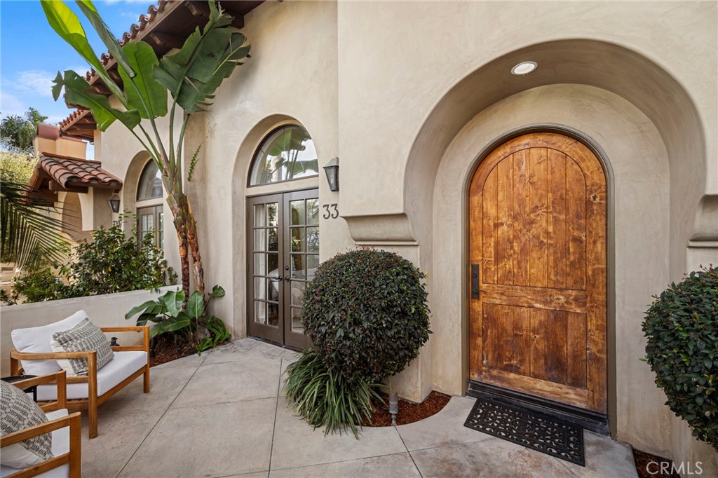 Newport Beach, California, 92663, United States, 3 Bedrooms Bedrooms, ,3 BathroomsBathrooms,Residential,For Sale,1992084