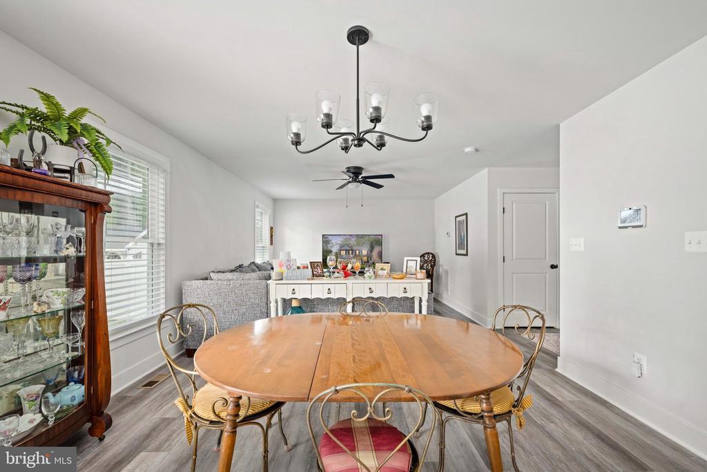 Colonial Beach, Virginia, 22443, United States, 4 Bedrooms Bedrooms, ,3 BathroomsBathrooms,Residential,For Sale,1917593