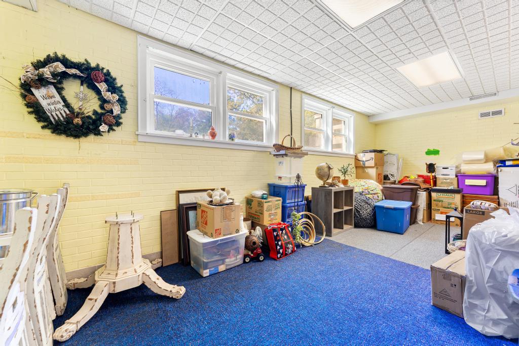 Hartwell, Georgia, 30643, United States, 4 Bedrooms Bedrooms, ,3 BathroomsBathrooms,Residential,For Sale,1989315