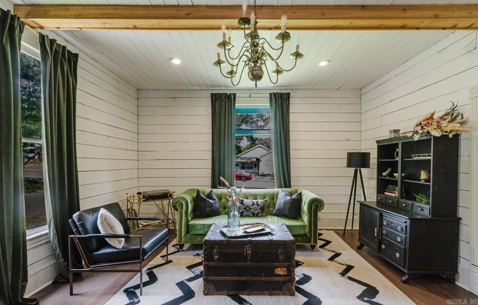 Benton, Arkansas, 72015, United States, 5 Bedrooms Bedrooms, ,3 BathroomsBathrooms,Residential,For Sale,1978778