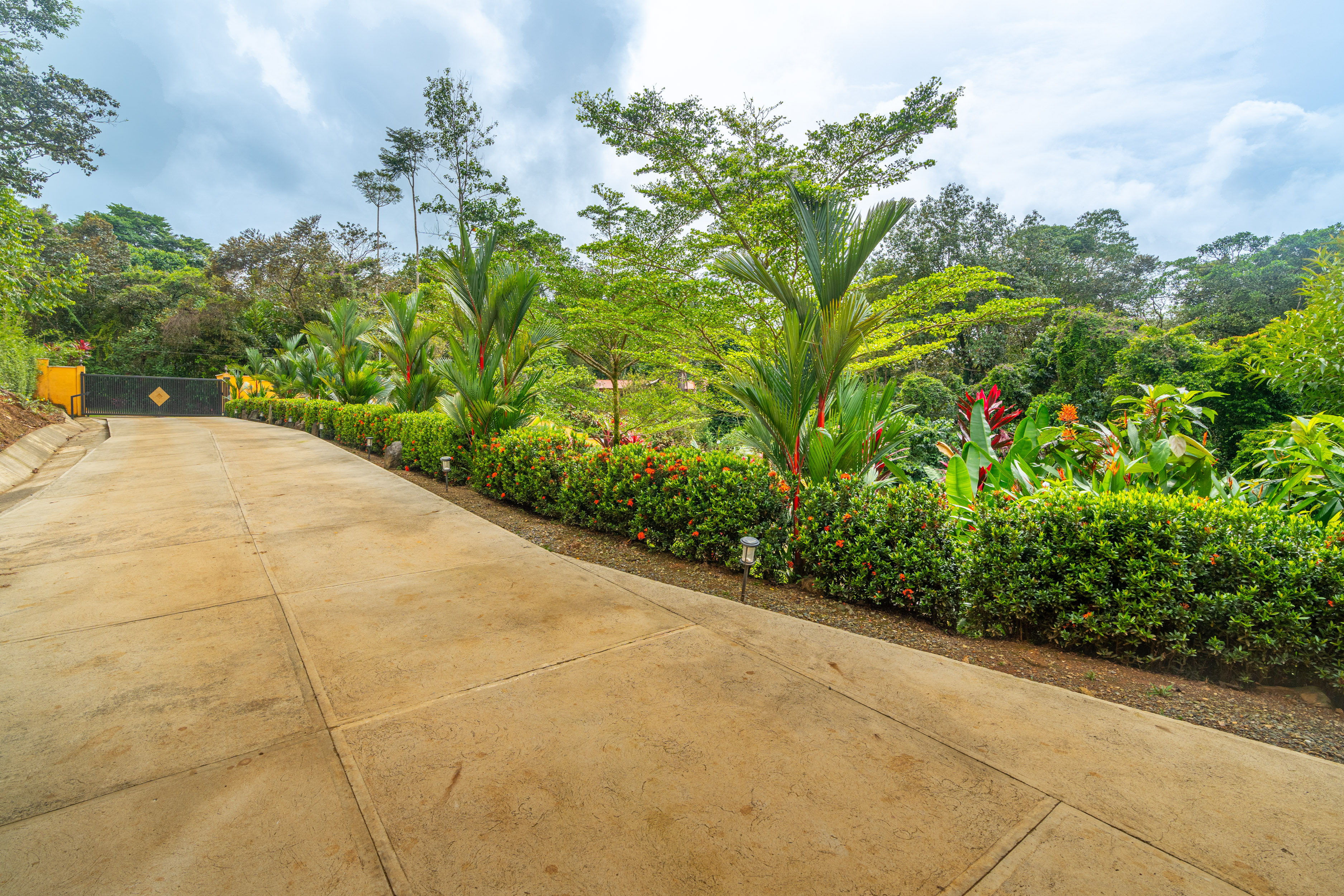 Calle Papagayo, Ojochal, Ojochal, Puntarenas, CR, 5 Bedrooms Bedrooms, ,8 BathroomsBathrooms,Residential,For Sale,Calle Papagayo, Ojochal,1680915