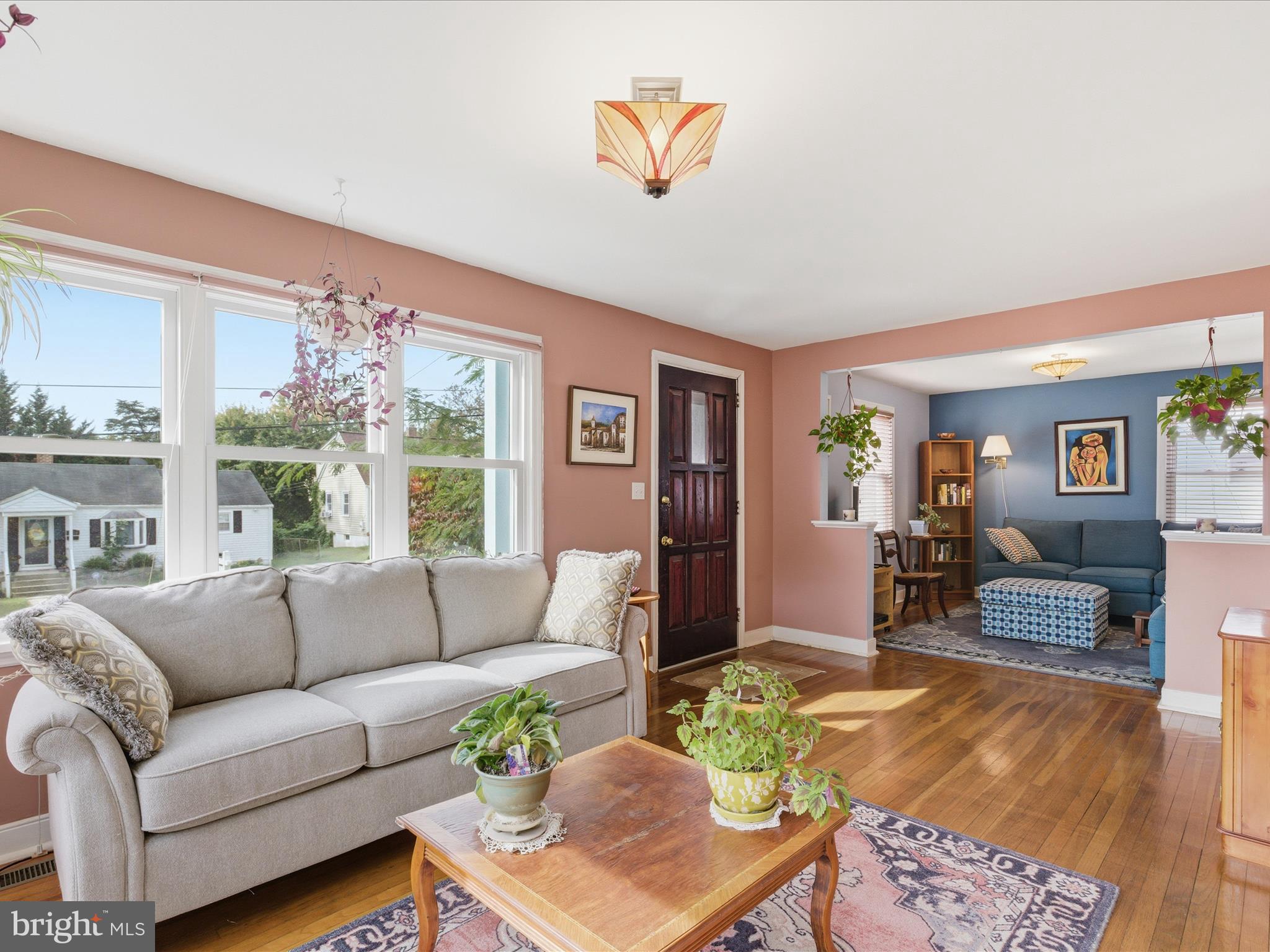 Silver Spring, Maryland, 20902, United States, 3 Bedrooms Bedrooms, ,3 BathroomsBathrooms,Residential,For Sale,1983635