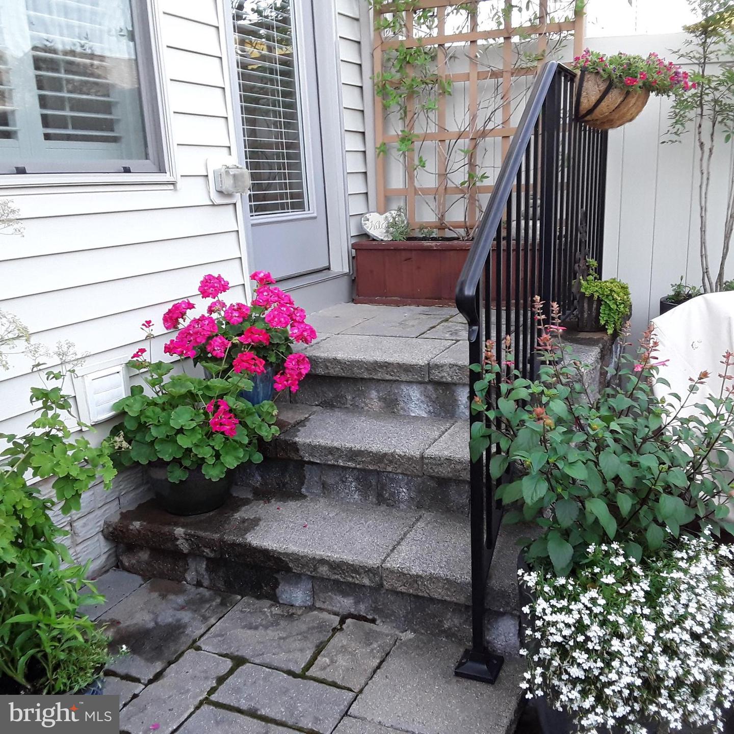 Frederick, Maryland, 21701, United States, 3 Bedrooms Bedrooms, ,4 BathroomsBathrooms,Residential,For Sale,1986533