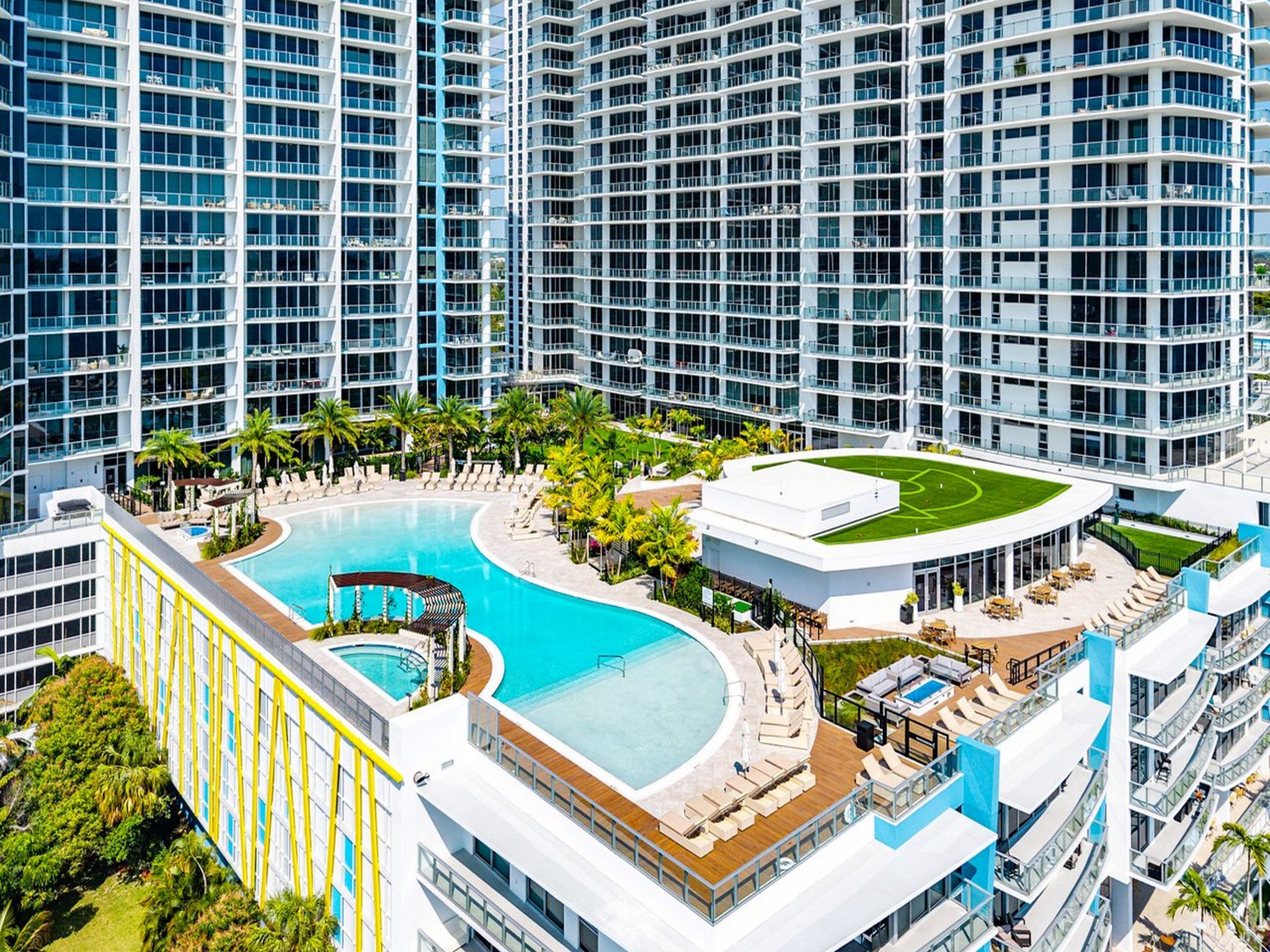  220 Lake Shore Drive, Lake Park, FL, 33403 - 物件實景