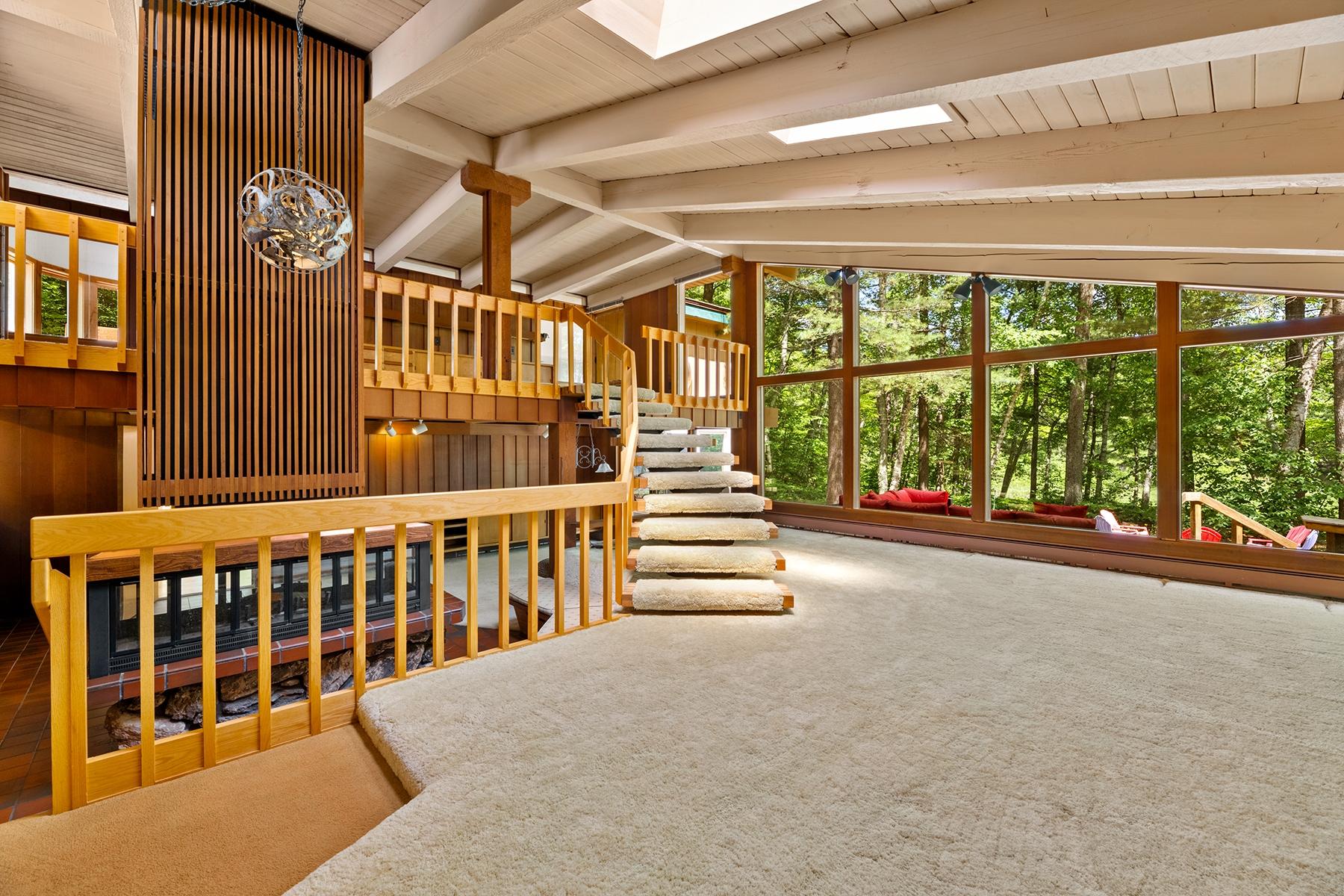 Manitowish Waters, Wisconsin, 54545, United States, 4 Bedrooms Bedrooms, ,3 BathroomsBathrooms,Residential,For Sale,1974750