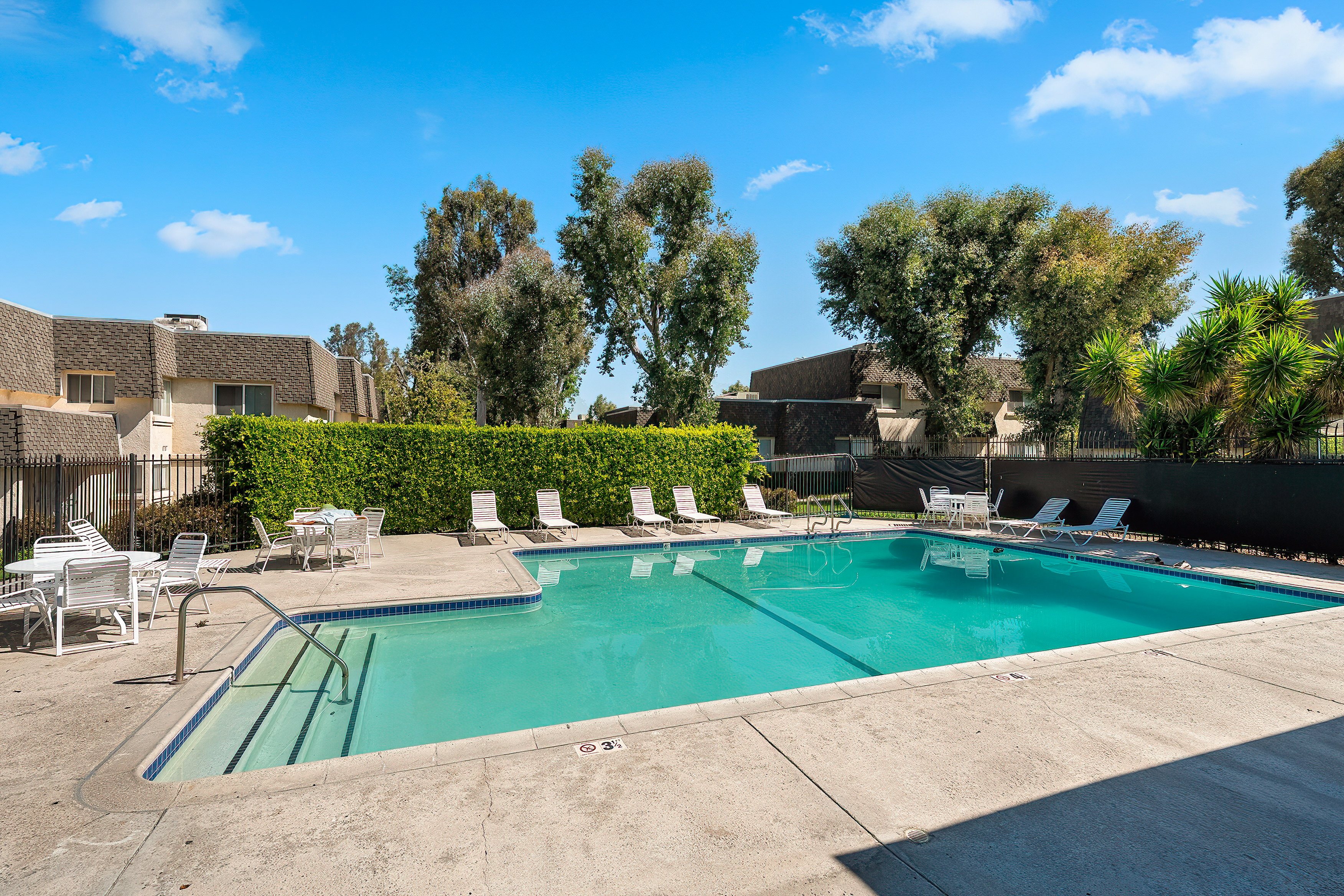  6521 Wystone Avenue #1 - 物件實景